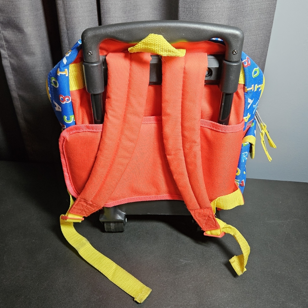 Sesame Street Elmo kids roller backpack - Picture 2 of 12